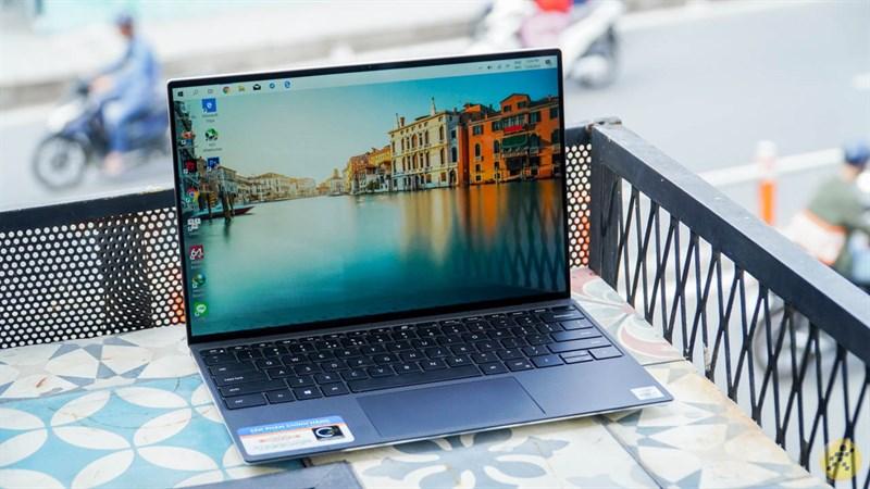 Thiết kế tổng thể của Dell XPS 13 9300