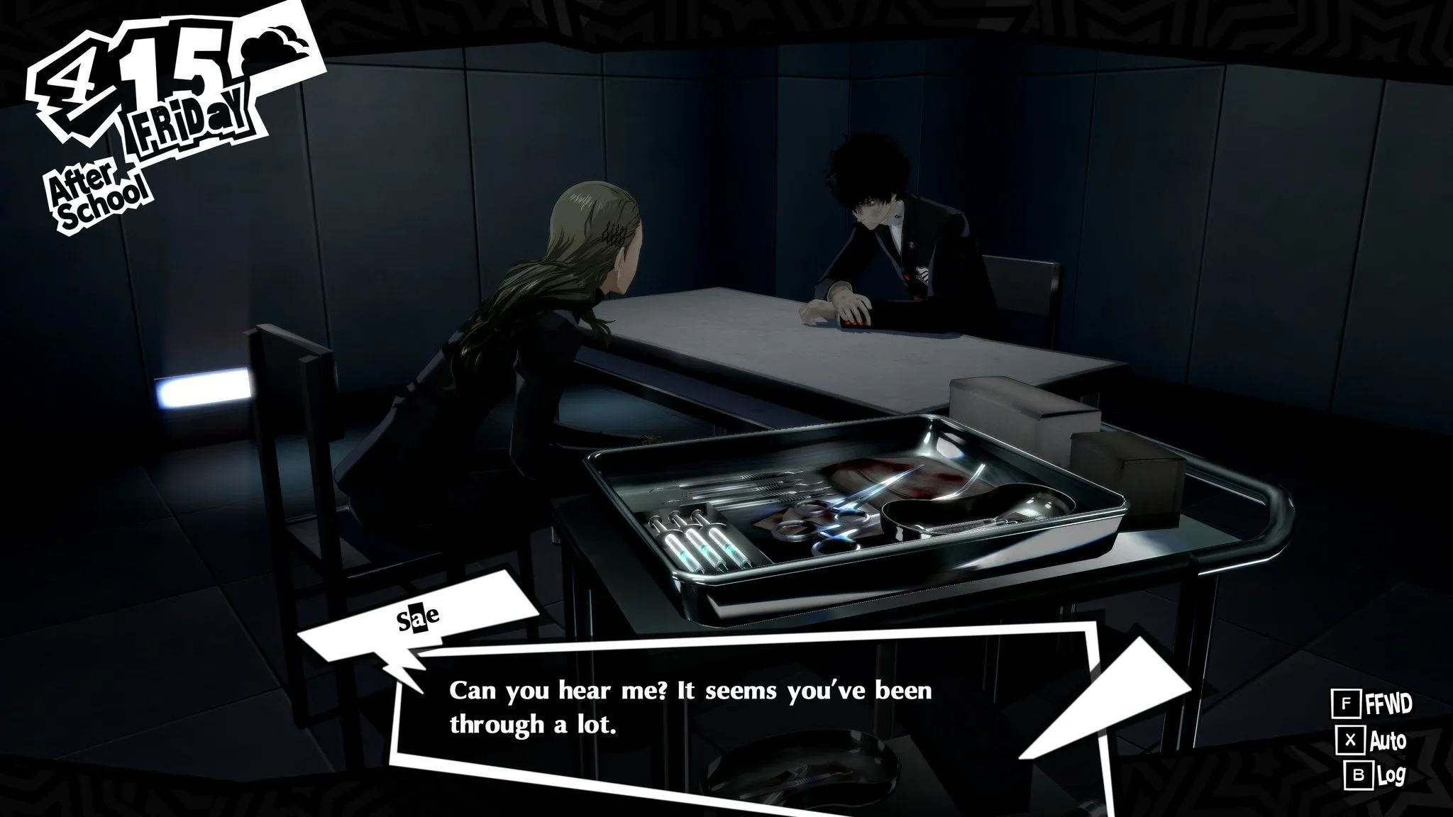 Công tố viên Sae Niijima trong phòng thẩm vấn game Persona 5 Royal