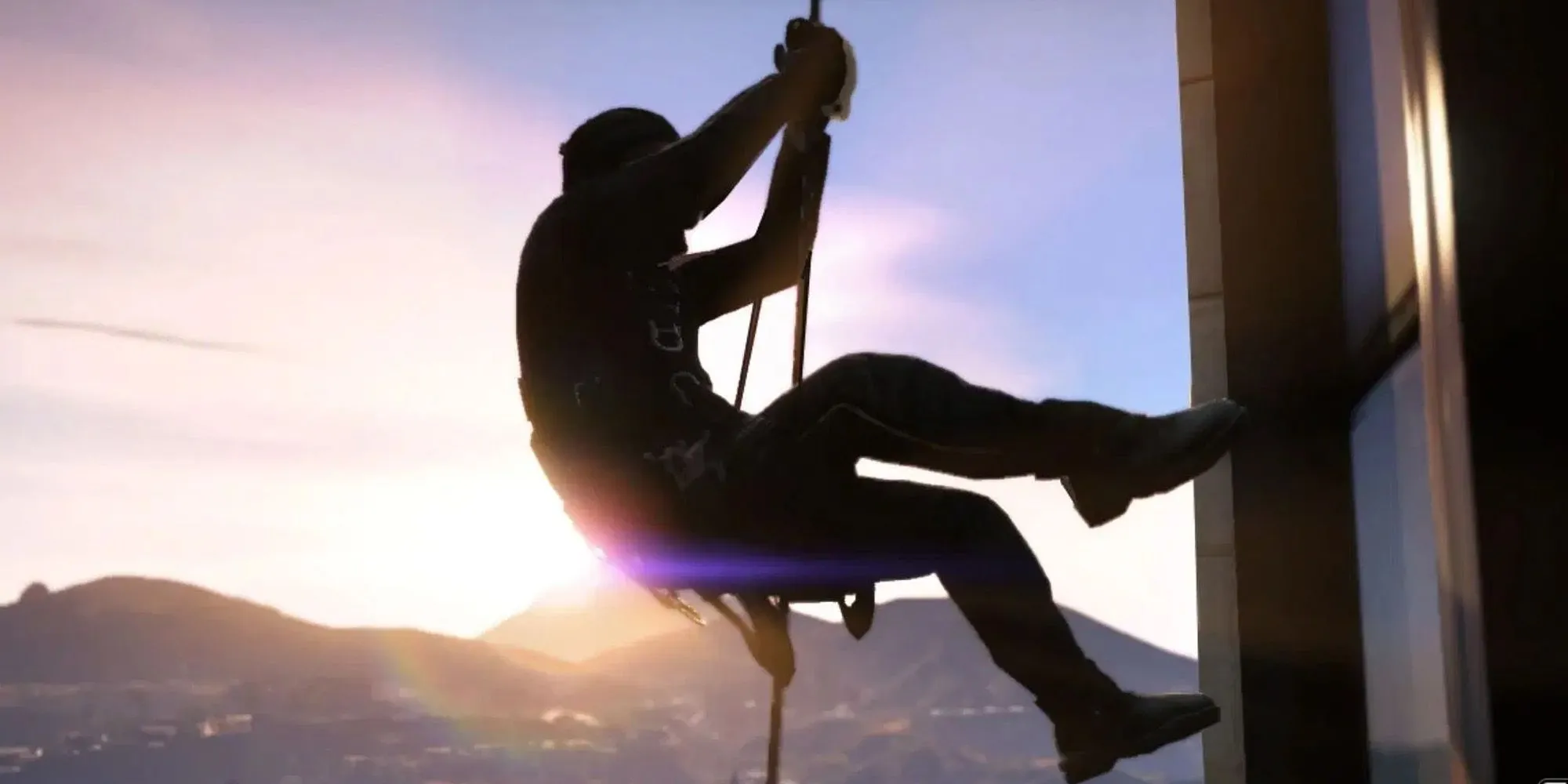 Michael đu dây xuống tòa nhà FIB trong nhiệm vụ Three's Company của GTA 5