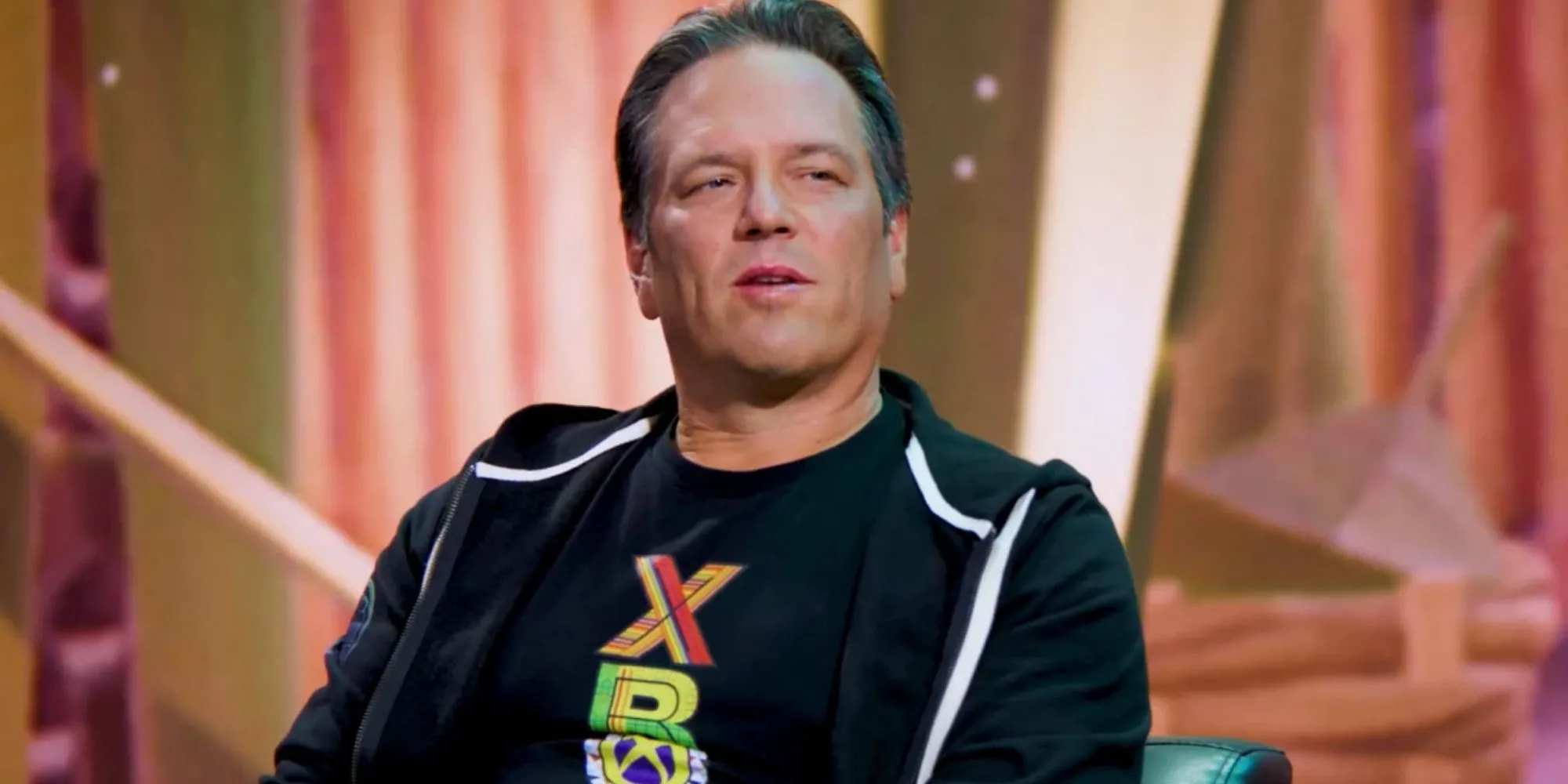 Phil Spencer người đứng đầu Xbox thảo luận về chiến lược game đa nền tảng