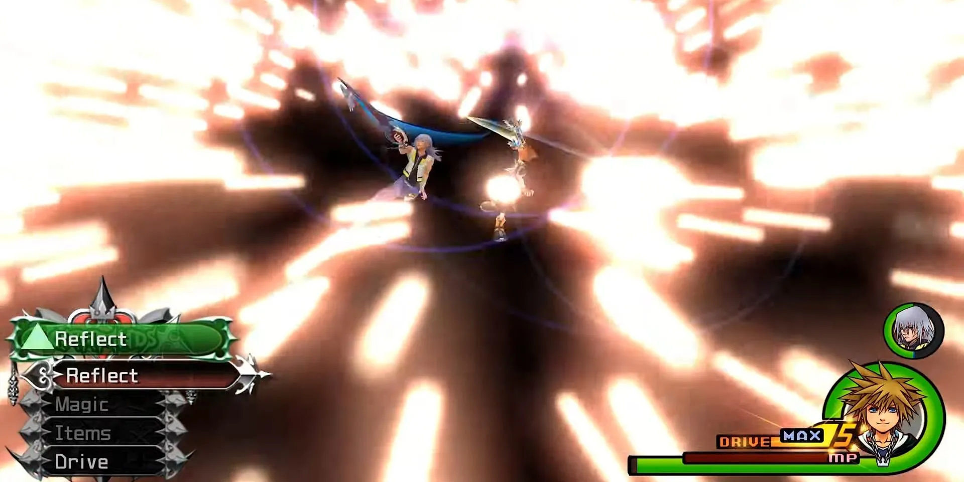 Sora và Riku phối hợp thực hiện Reaction Command QTE chống lại Xemnas trong Kingdom Hearts II