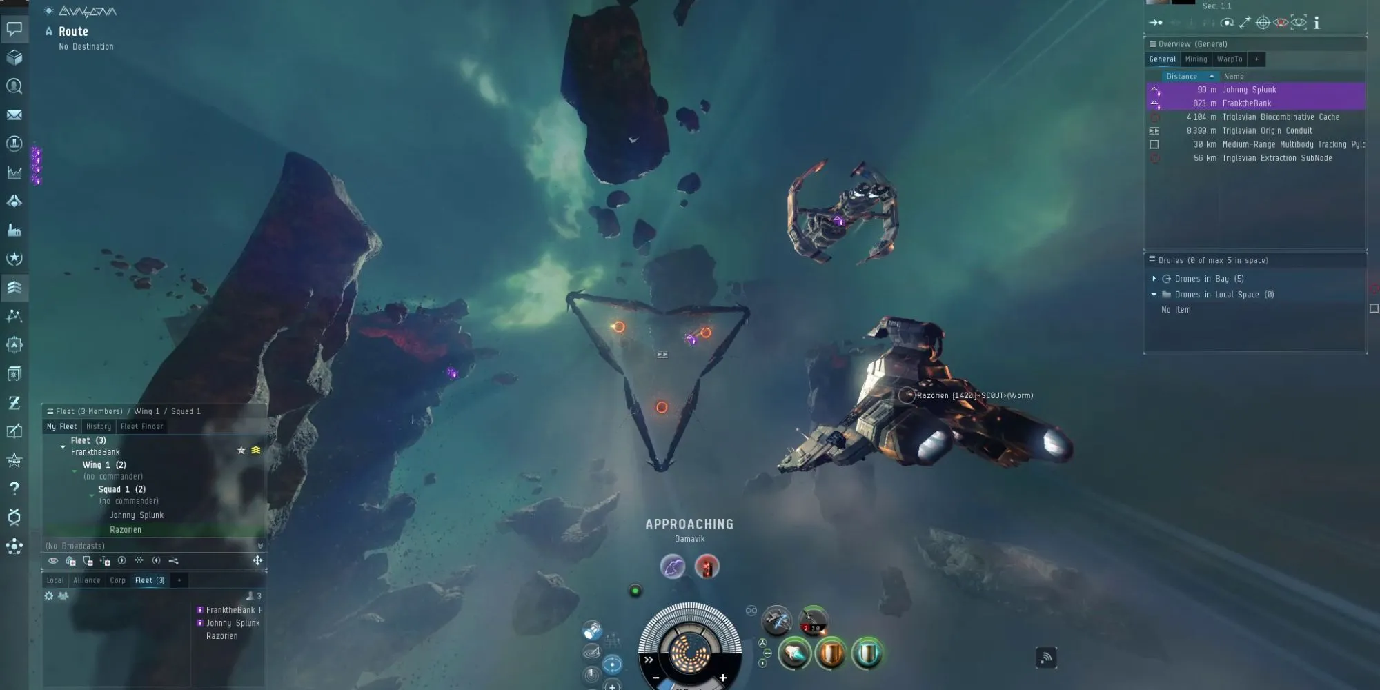 Tàu vũ trụ đang di chuyển qua không gian trong game EVE Online