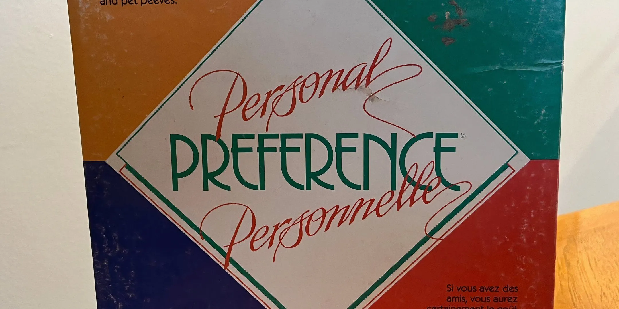 Bìa hộp trò chơi Personal Preference, một game tương tác xã hội dựa trên sự thấu hiểu sở thích cá nhân giữa những người chơi, thích hợp cho những cuộc trò chuyện thoải mái.
